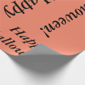 zalmkleurige Happy Halloween cursief script simp Cadeaupapier (Hoek)