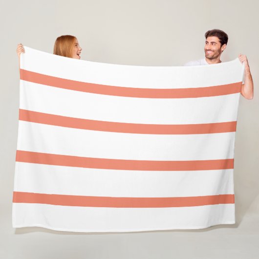 Zalmrood en wit Minimal Stripes Kantoor Fleece Deken (In situ)