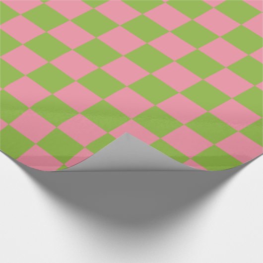 Zalmroze Apple Green Checkered Wrapping Paper Cadeaupapier (Hoek)