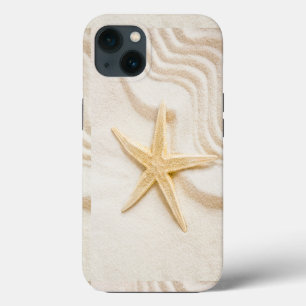 Zand en een zeester natuurlijke neutrale kleur iPhone 13 hoesje