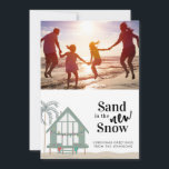Zand is de New Snow Photo Kerstfeestay Kaart<br><div class="desc">Zand is de Kaart van de New Snow Photo Kerstfeestdag... Als je overal langs de kust of in de buurt van stranden woont, is er een leuke unieke one-of-a-kind vakantiekaart met het gezegde "Sand is the New Snow" onder een foto van je familie (romping op het strand, visserij aan de...</div>