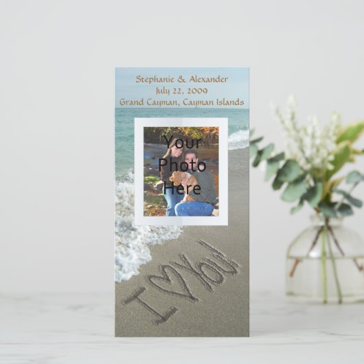 Zand schrijven op het strand, ik hou van jou aankondiging (Staand voorkant)