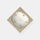 Zanddollar op glinsterend goud strandzand servet (Hoek)