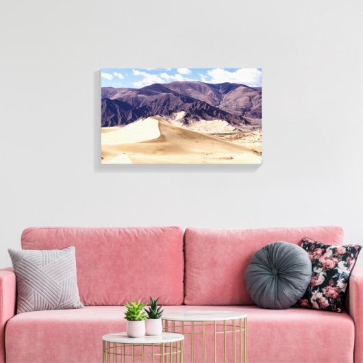 Zandduinen nabij het klooster Samye - Tibet Canvas Afdruk (Insitu (Woonkamer))