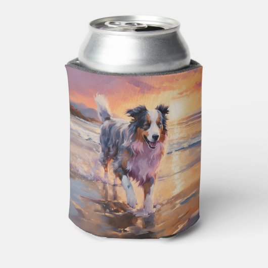 Zandige Australische Herder Hond op Strand Zonsond Blikjeskoeler (Blikje Achterkant)