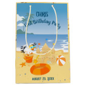 Zandkasteel strand leuk baby boy verjaardagsfeestj medium cadeauzakje (Voorkant)