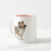 Zandkleurige Sheltie Wijn Humor Cadeau Tweekleurige Koffiemok (Voorkant links)