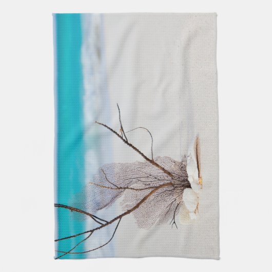 Zandstrand met witte schelpen theedoek (Verticaal)