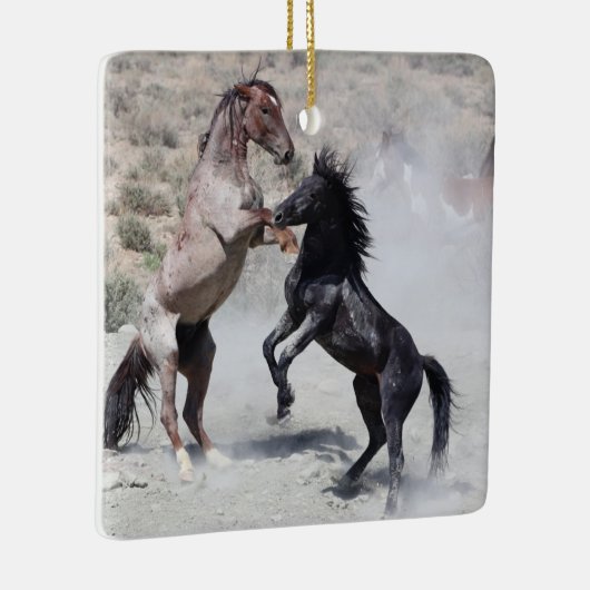 Zandwassenbekken Wilde paarden Keramisch siermeel Keramisch Ornament (Rechts)