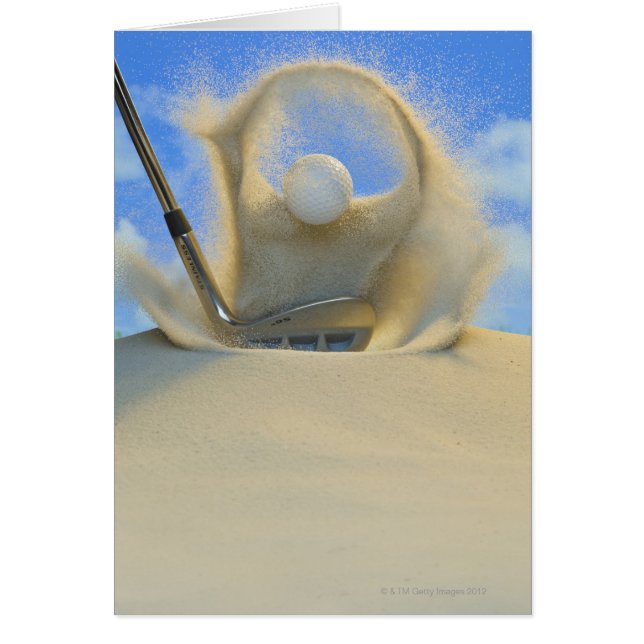 zandwig die een golfbal raakt uit een zand 2 (Voorkant)