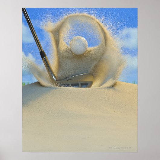 zandwig die een golfbal raakt uit een zand 2 poster (Voorkant)