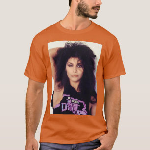 Zangeres Actrice Poseert Met Berry Gordyshe L T-shirt