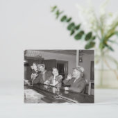 Zaterdag nacht in de Salon, 1937 Briefkaart (Staand voorkant)