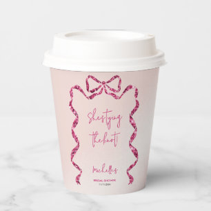 Ze binden de knoop glitter roze strik vrijgezellen papieren bekers