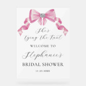 Ze bindt de knoop roze strik Vrijgezellenfeest Acryl Bord (Voorkant)