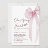 Ze bindt de knoop roze strik Vrijgezellenfeest Kaart (Voorkant)