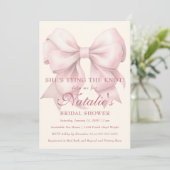 Ze bindt de knoop roze strik Vrijgezellenfeest Kaart (Staand voorkant)