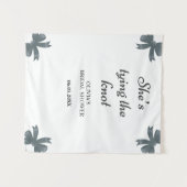 Ze bindt de knoop strik Vrijgezellenfeest achtergr Wandkleed (Voorkant (horizontaal))