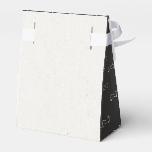 Ze bindt de knoop vrijgezellenfeest bedankdoosjes (Achterkant)