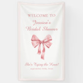 Ze bindt de knoop zacht roze coquette douche spandoek (Verticaal)