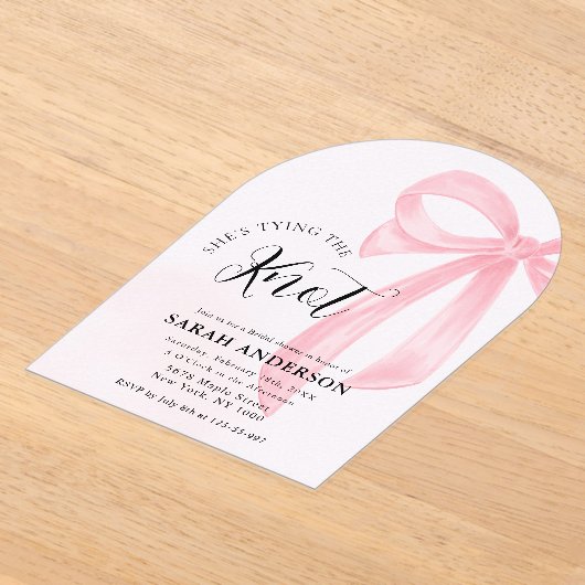 Ze bindt de roze knoop Vrijgezellenfeest Acryl Uitnodigingen (Laagn)