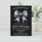 Ze bindt het knoop denim coquette Vrijgezellenfees Kaart (Staand voorkant)