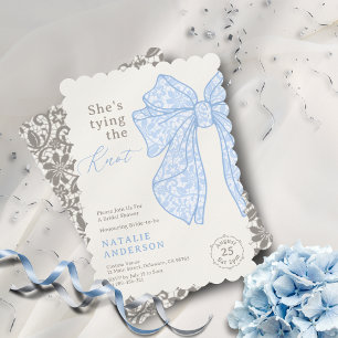 Ze bindt het Knot Blue Lace Bow Vrijgezellenfeest Kaart