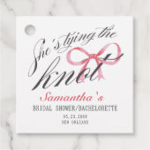 Ze bindt het Knot Bow Coquette Vrijgezellenfeest Bedankjes Labels (Voorkant)