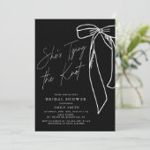 Ze bindt het Know Black Bow Vrijgezellenfeest Kaart (Staand voorkant)