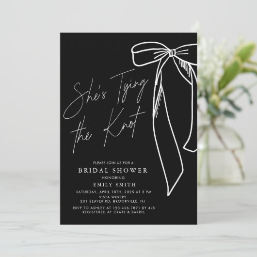 Ze bindt het Know Black Bow Vrijgezellenfeest Kaart (Staand voorkant)