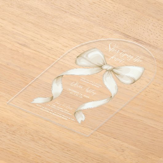 Ze bindt het Vrijgezellenfeest van de knoopboog Acryl Uitnodigingen (Laagn)