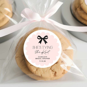 Ze bindt het Vrijgezellenfeest van de knoopboog Ronde Sticker