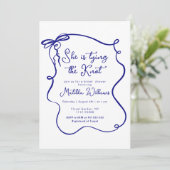 Ze bindt het vrijgezellenfeest van de marinevleuge kaart (Staand voorkant)