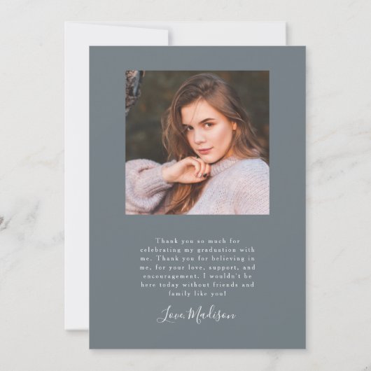 Ze deed de aankondiging van het blauwe Afstuderen. (Achterkant)