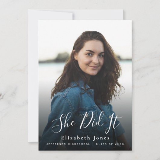 Ze deed het Afstuderen Foto-uitnodiging Aankondiging (Voorkant)