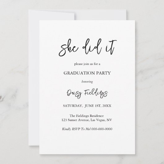 Ze deed het Afstuderen Fotoparty uitnodiging (Voorkant)