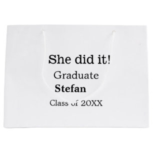 Ze deed het afstuderen naamklasse van 20XX tekst t Groot Cadeauzakje