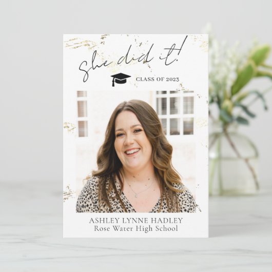 Ze deed het Foto Afstuderen kondiging Aankondiging (Staand voorkant)