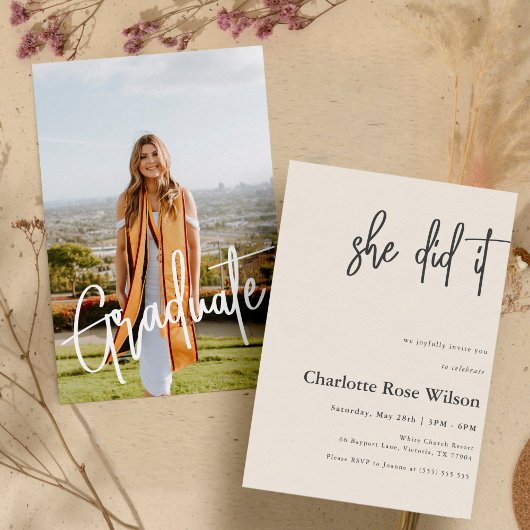 Ze deed het roze fotomoderne Afstuderen Kaart