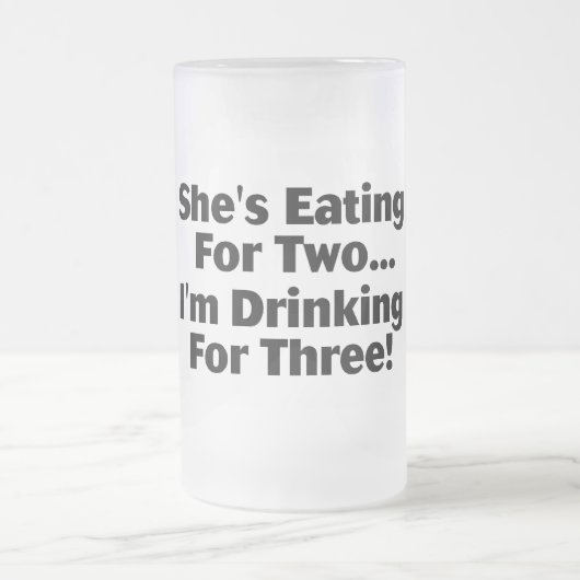 Ze eet voor twee matglas bierpul (Center)