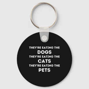 Ze Eten De Honden De Katten De Huisdieren Grappig  Sleutelhanger