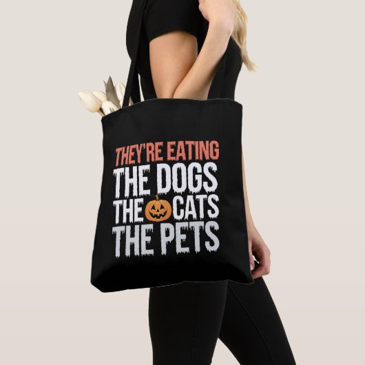 Ze eten de honden, de katten en de huisdieren Hall Tote Bag (Dichtbij)