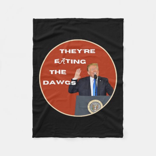 Ze eten de honden die Dawgs op Trump stemmen Fleece Deken (Voorkant)