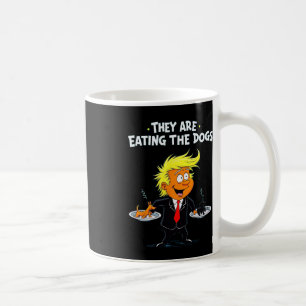 Ze eten de honden grappig citaat van Trump Koffiemok