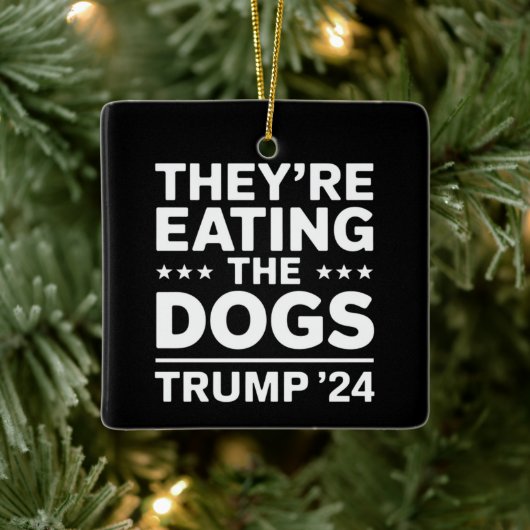 Ze eten de honden Grappig Debat Trump Quote Keramisch Ornament (Boom)