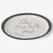 Ze gaat trouwen bruidsuitnodiging papieren bordje (Gekanteld)