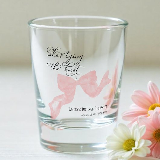 Ze gaat trouwen | Pink Bow Bruidsuitnodiging Shot Glas