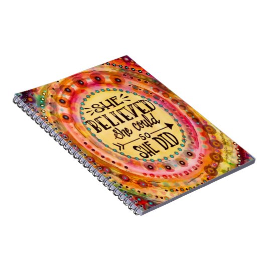 Ze geloofde aanmoediging  modern plezier notitieboek (Rechterzijde)