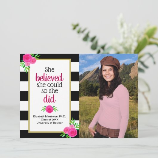 Ze geloofde dat ze de foto van de GraduPartij kon  Kaart (Staand voorkant)