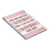 Ze geloofde dat ze door zijn genade gepersonalisee notitieboek (Rechterzijde)
